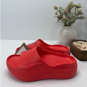 Clove Supercush Recovery Slide Comfort Lightweight Poppy Women 6/Men 5 NWOB